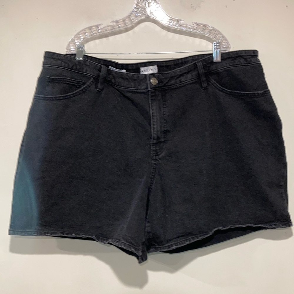 High Rise Relaxed Bermuda Shorts NWT Size 26